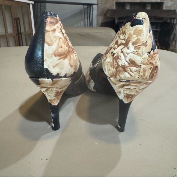 Nine West Frolic Women’s Floral 4in Pump Heel, Leather Upper, Size 10M - Picture 4 of 10